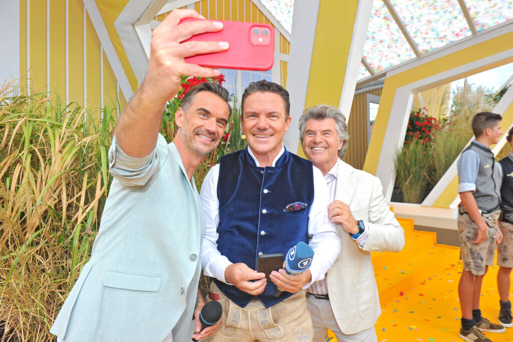 Stefan Mross mit Florian Silbereisen und Andy Borg bei „Immer wieder sonntags“ im Europa-Park Rust am 08.09.2024