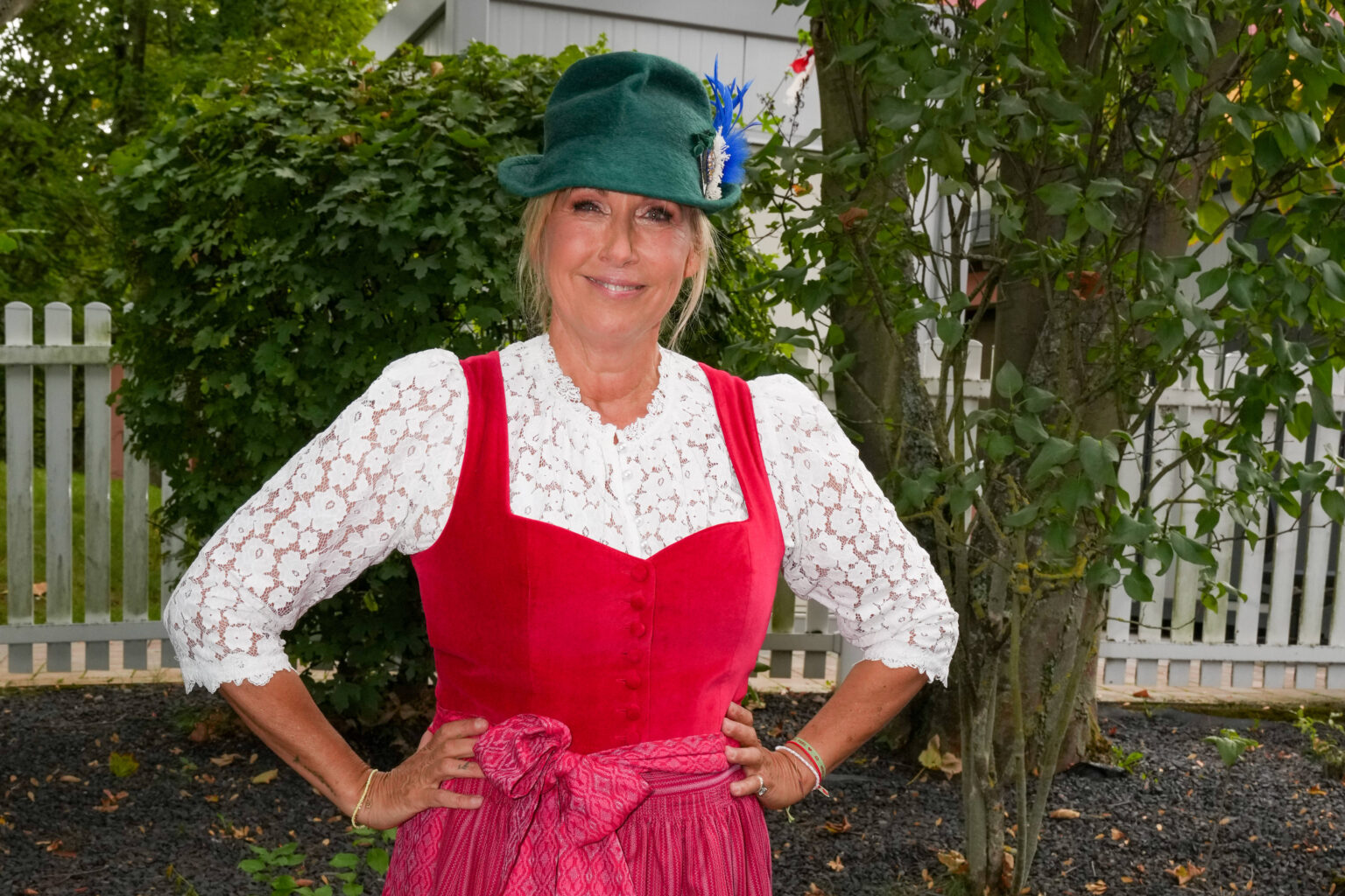 Andrea Kiewel moderiert den ZDF Fernsehgarten in Mainz