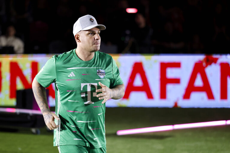 Pietro Lombardi Sänger beim Telekom Starkick 2025 in Bonn