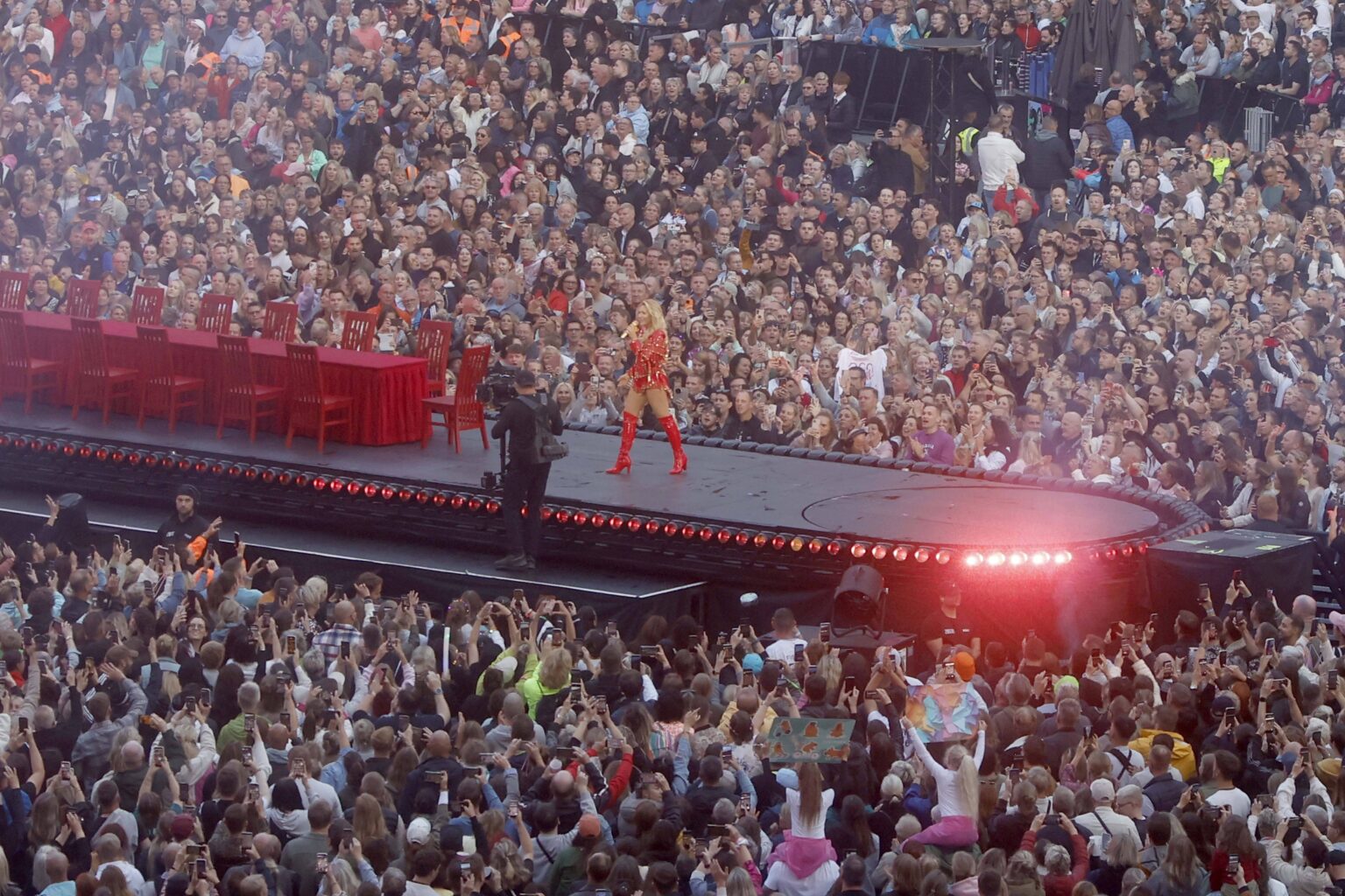 Helene Fischer live auf der 360°-Stadiontour 2026 im Olympiastadion Berlin