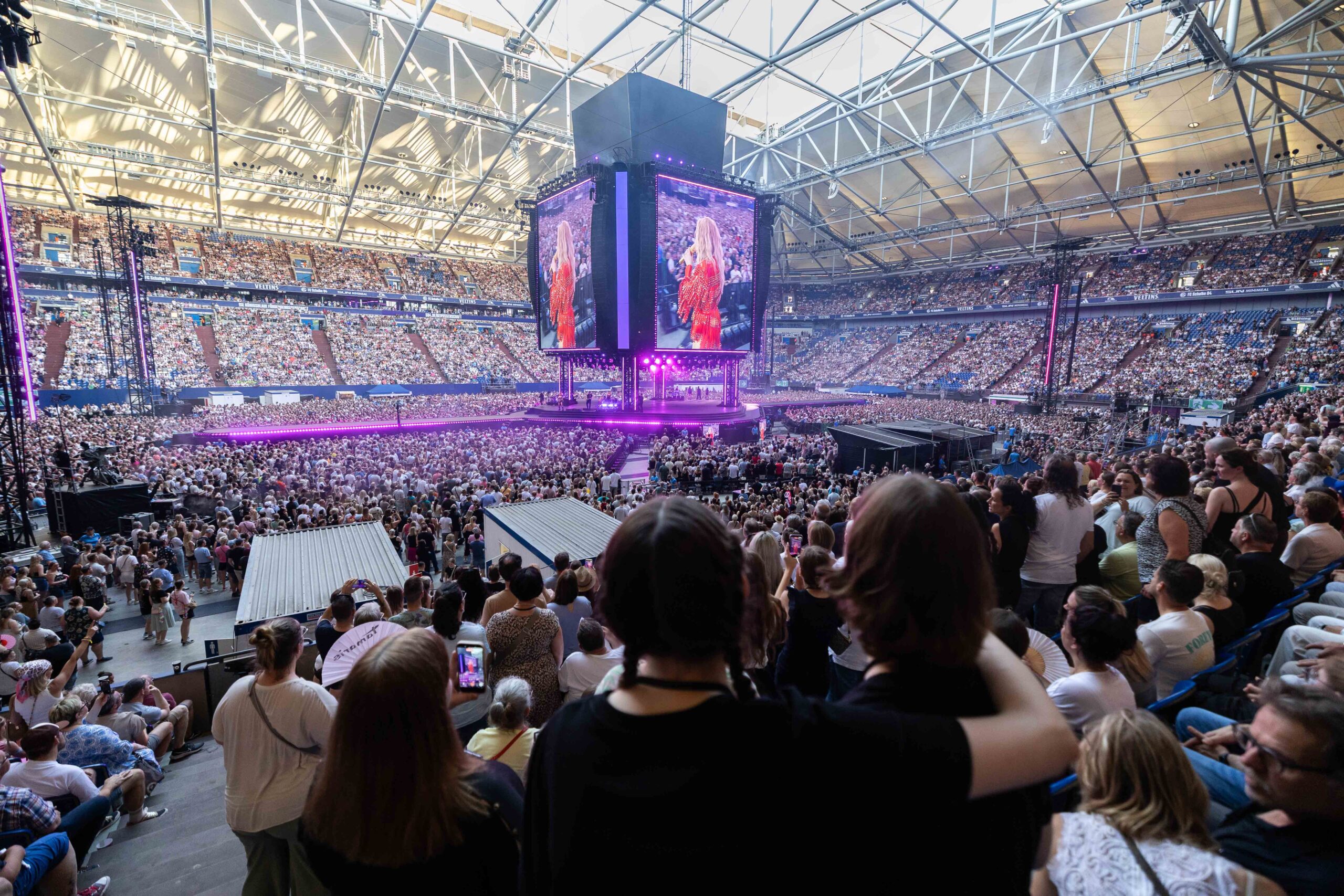 Helene Fischer auf der Bühne bei der 360° Stadion Tour Gelsenkirchen Juni 2026