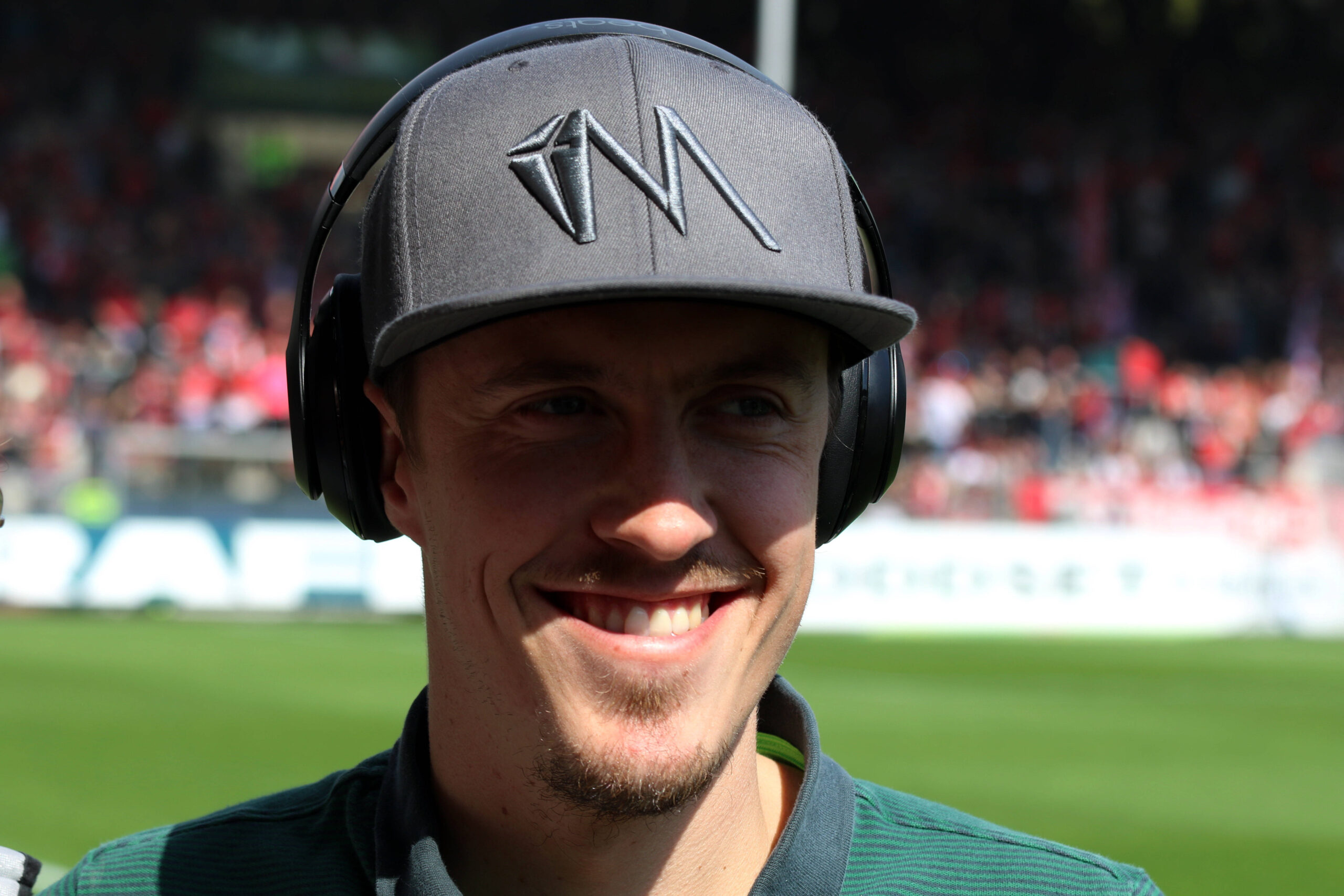 Max Kruse vor einem Bundesligaspiel im Trikot von Werder Bremen