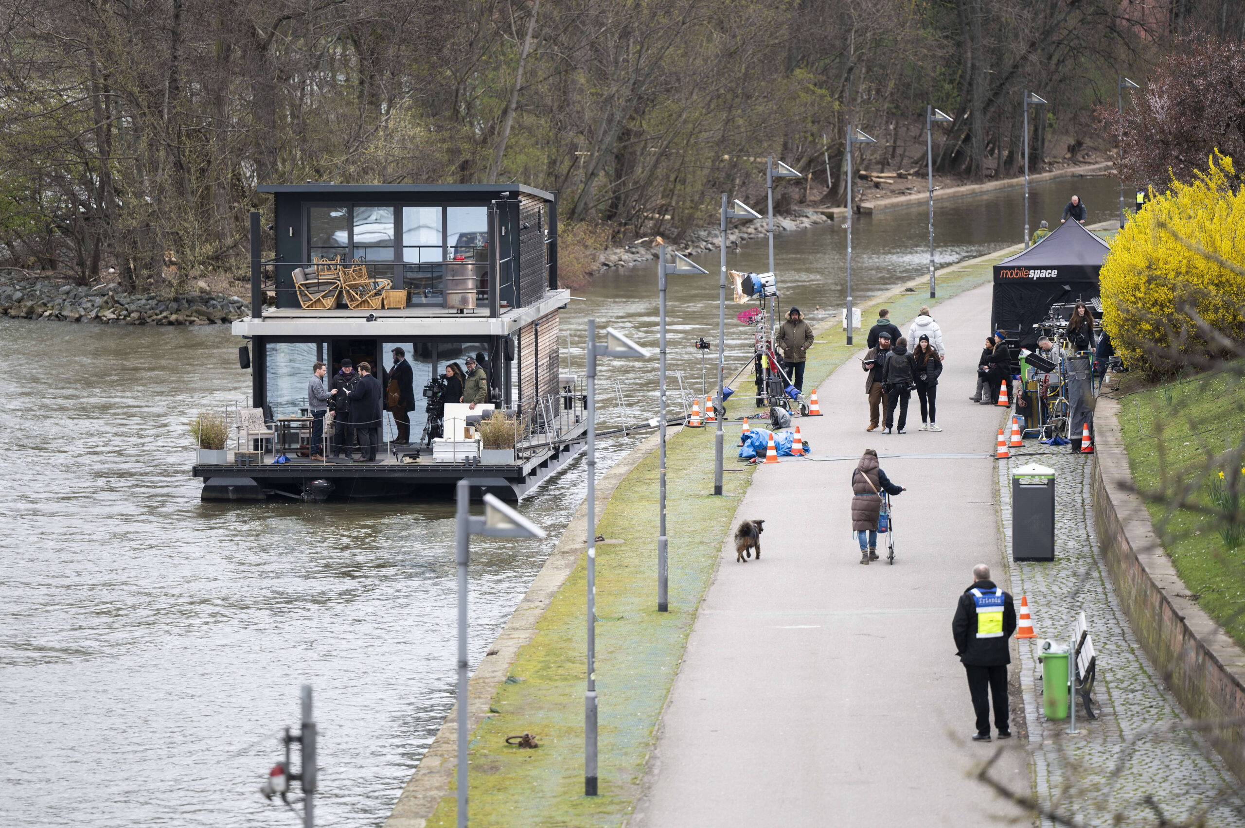 Wanja Mues und Antoine Monot bei Dreharbeiten zu „Ein Fall für zwei“ in Frankfurt