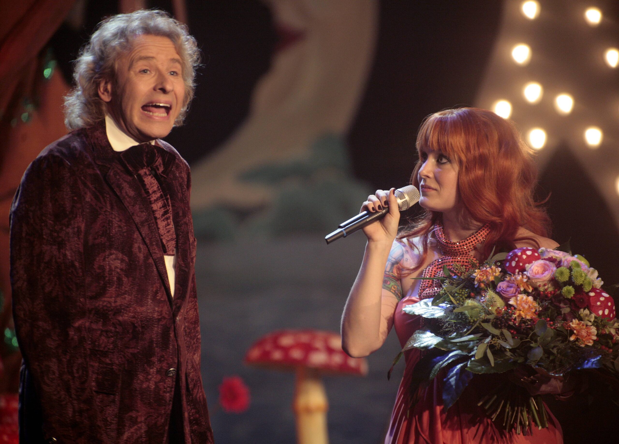 Thomas Gottschalk mit Ana Matronic bei Wetten dass