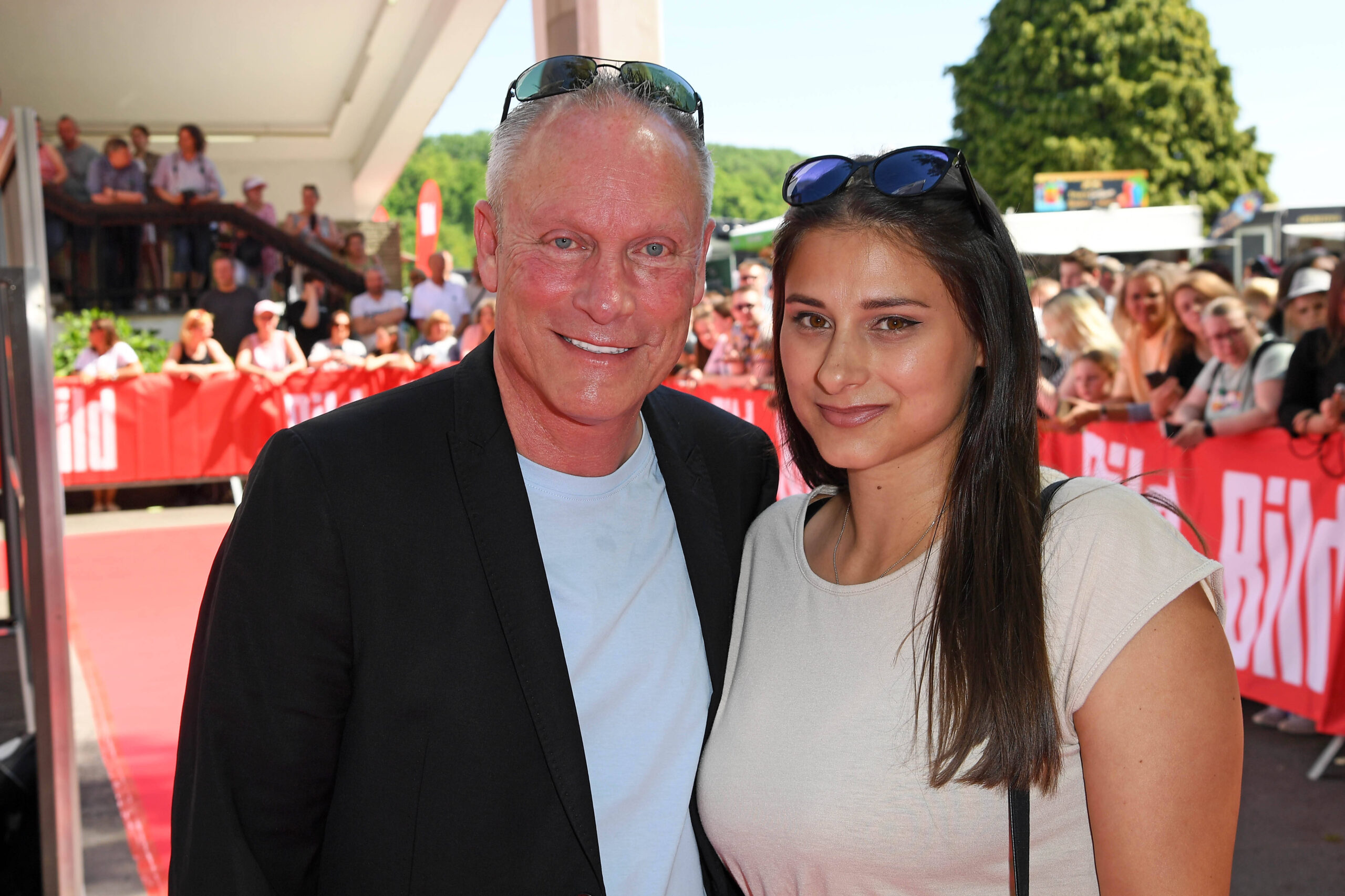 Jürgen Trovato mit Tochter Sharon Trovato beim BILD Renntag 2025