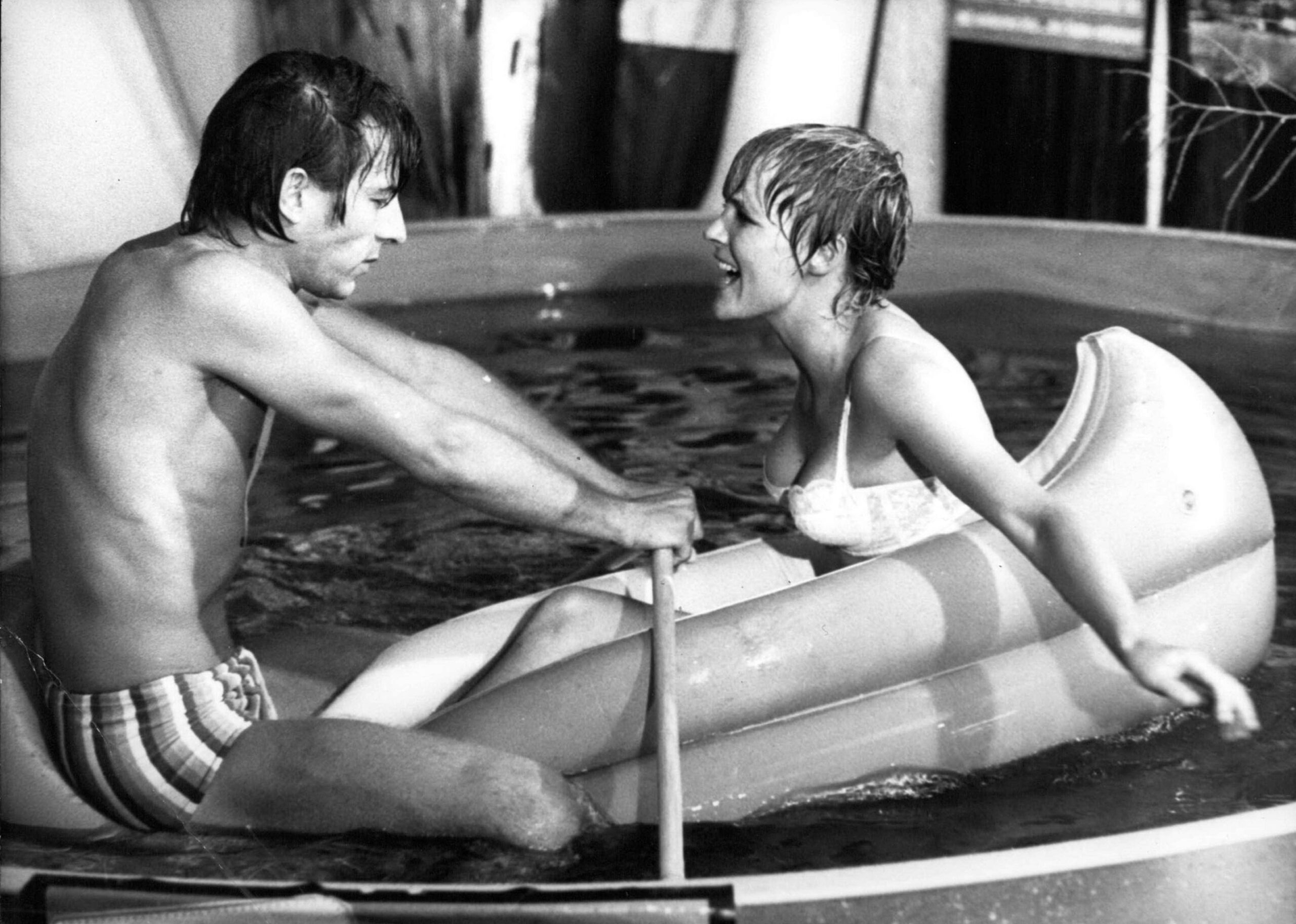 Werner Enke mit Gila von Weitershausen bei Dreharbeiten 1969