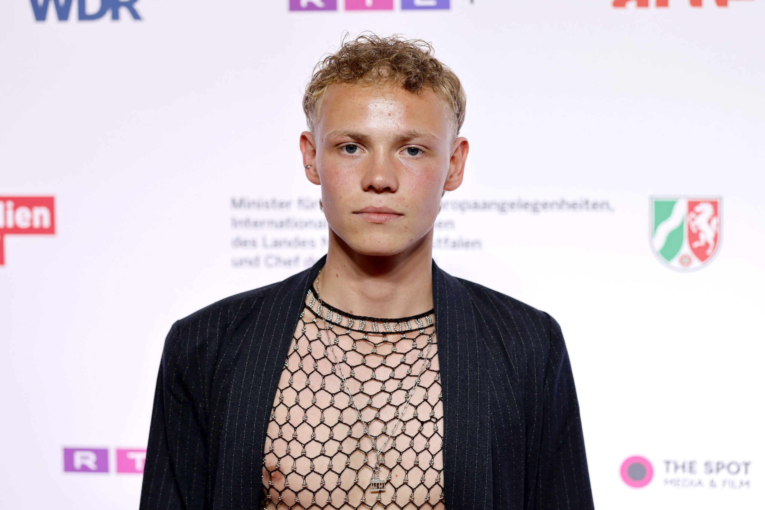 Jona Levin Nicolai spielt Philipp in Club der roten Bänder – Die neue Generation
