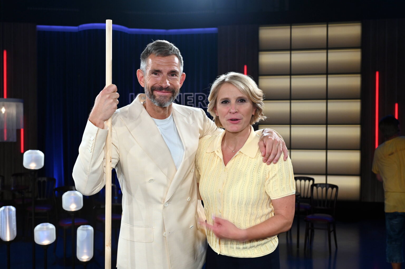Susan Link und Micky Beisenherz moderieren den Kölner Treff im WDR