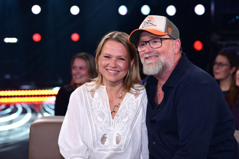 Nova Meierhenrich und Brian Bojsen bei der NDR Talk Show in Hamburg