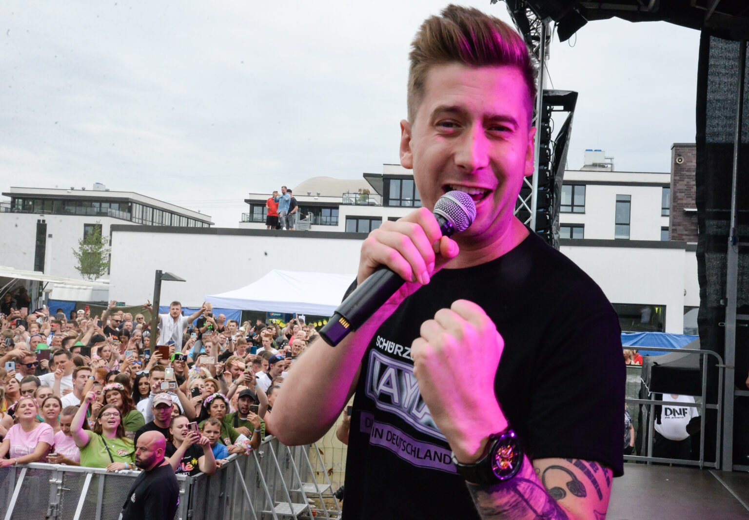 DJ Robin rechnet plötzlich mit Kollegin ab