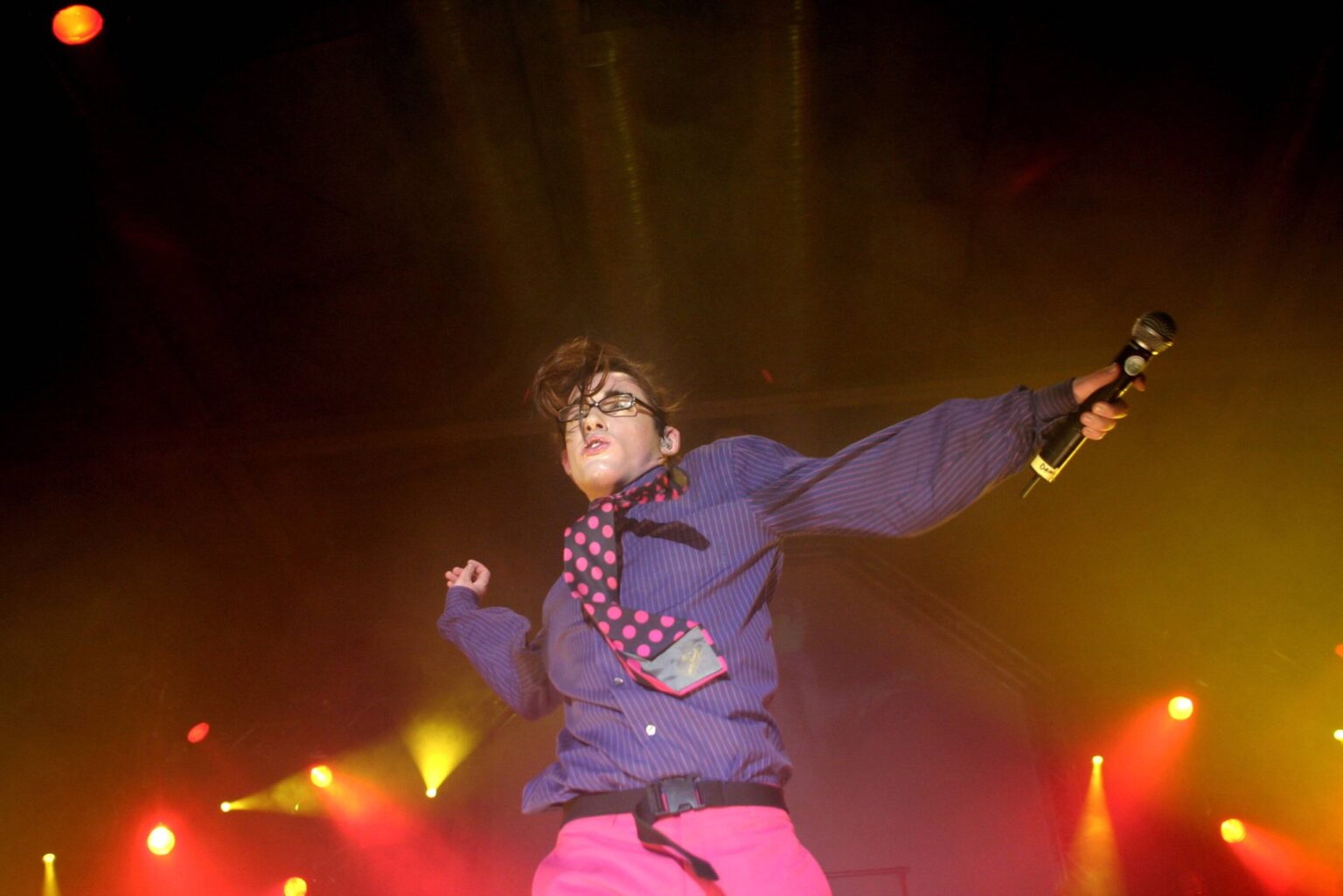 Daniel Küblböck singt 2003 bei einem Konzert in der Berliner Columbiahalle