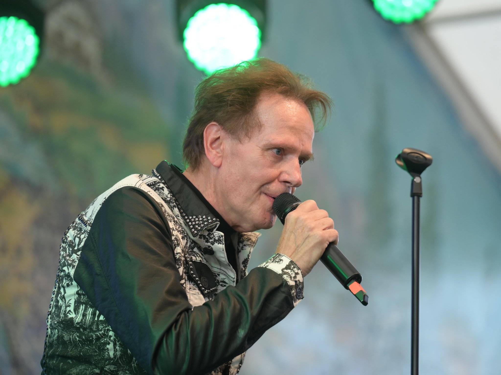 Christian Franke singt beim WAZ-Schlagerherz auf der Cranger Kirmes in Herne