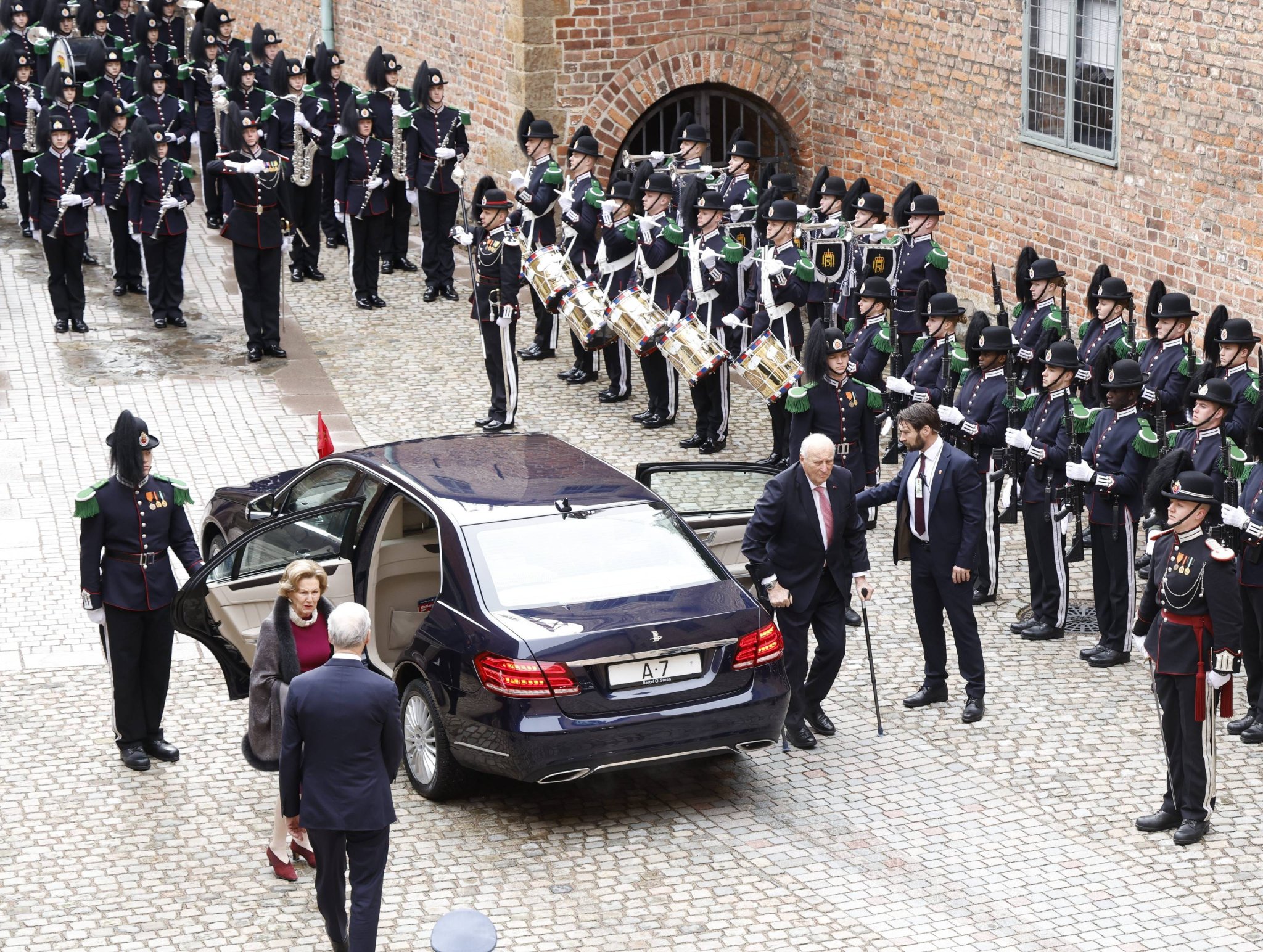 Königin Sonja und König Harald V. von Norwegen bei einem gemeinsamen Auftritt in Oslo