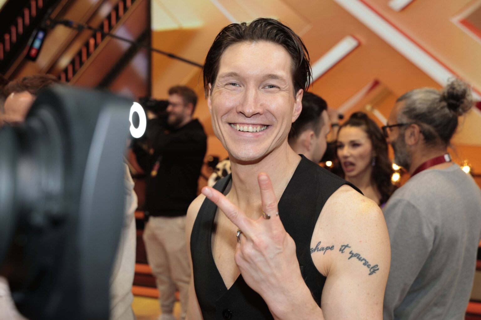 Profitänzer Evgeny Vinokurov bei einer Live-Show der 19. Staffel von „Let's Dance" in Köln