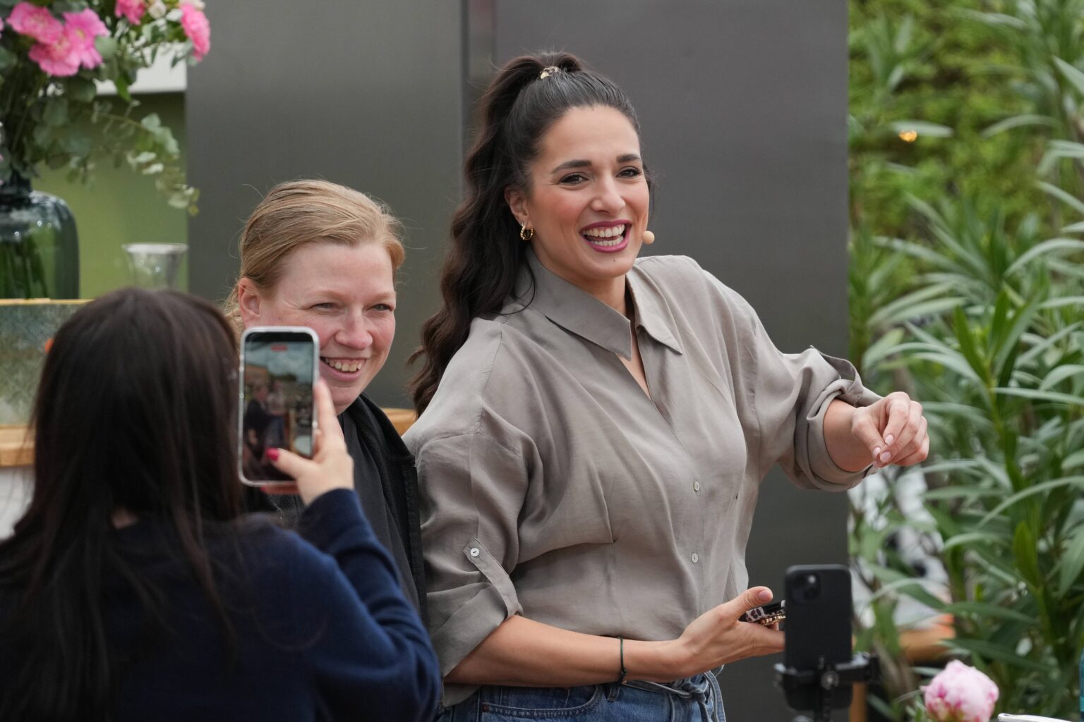 Sally Özcan bei der Schlagerparty im ZDF Fernsehgarten in Mainz