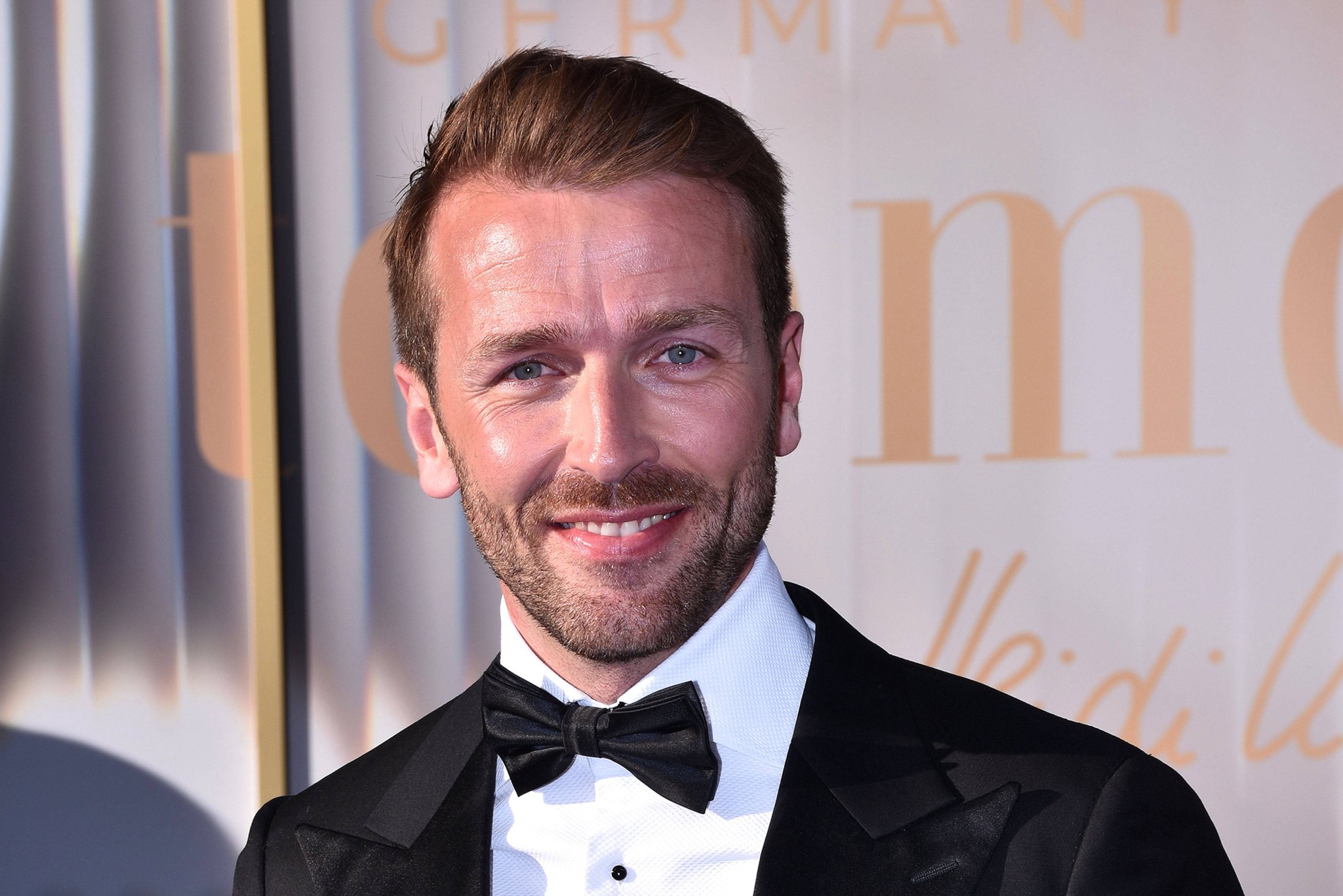 Moderator Christian Düren auf dem roten Teppich beim Finale von Germany's next Topmodel in Berlin