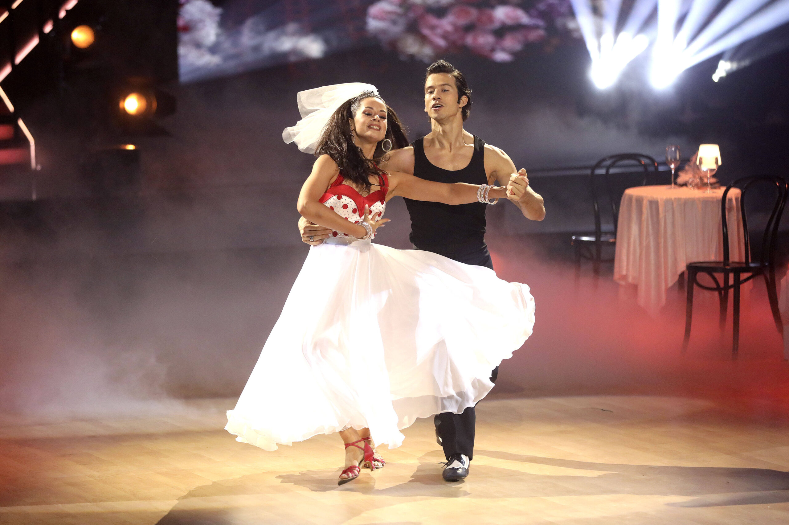 Joel Mattli und Malika Dzumaev beim Let's Dance Finale