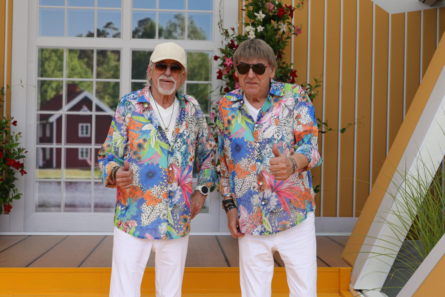 Bernd und Karl-Heinz Ulrich von den Amigos auf der Bühne bei „Immer wieder sonntags“
