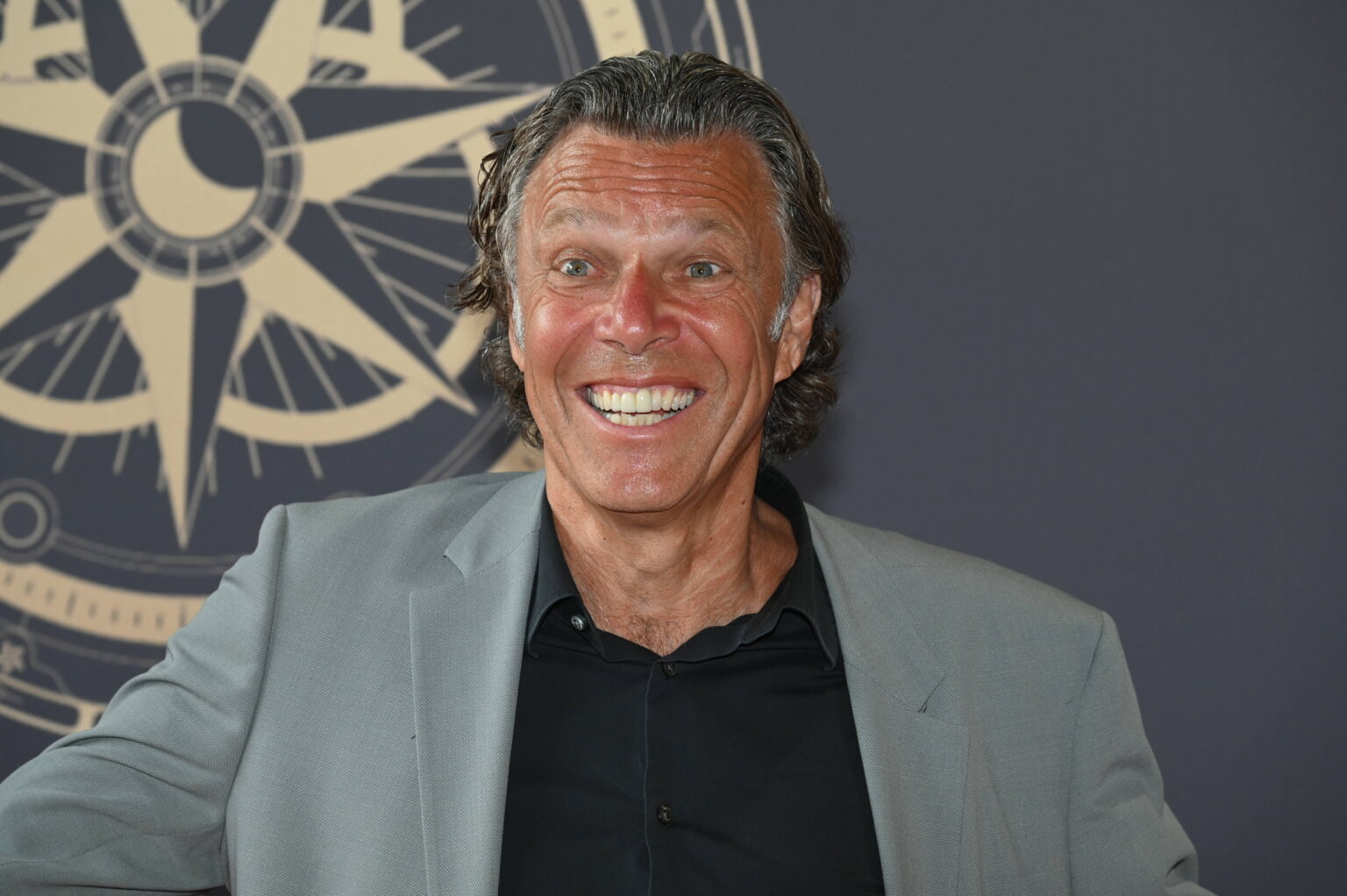 Urs Meier bei der Premiere von „Die Verräter" 2026 in Köln
