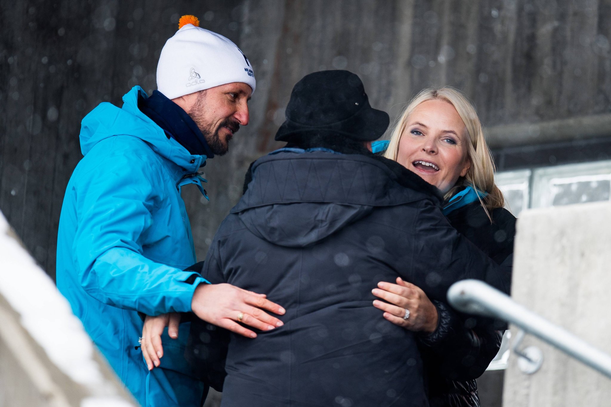 Prinzessin Astrid mit Kronprinz Haakon und Kronprinzessin Mette-Marit beim Ski-Weltcup in Oslo