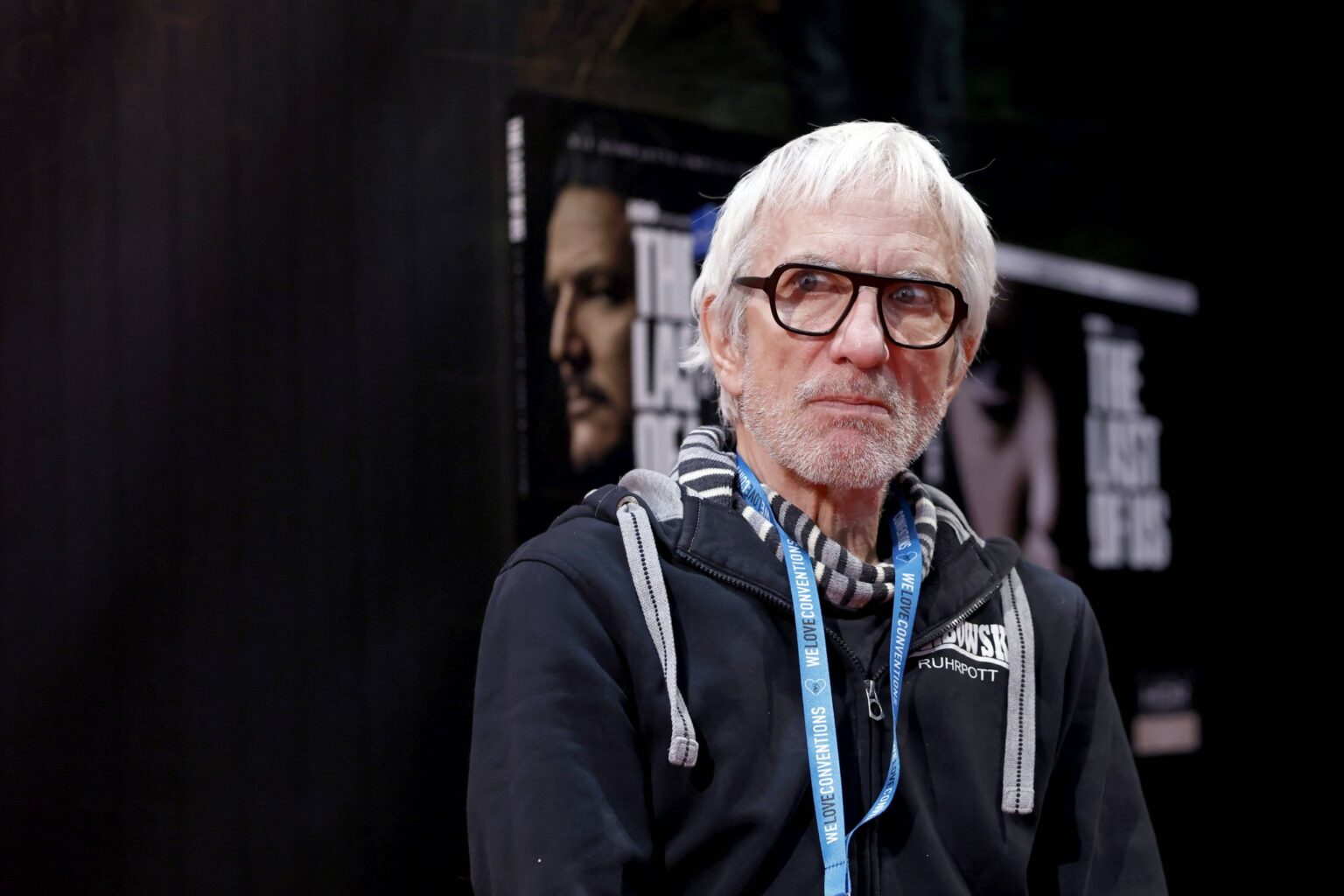 Schauspieler Ralf Richter lächelt bei einem Fan-Termin in Dortmund in die Kamera