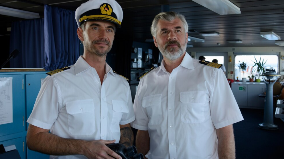 „Traumschiff“-Star: Heimliche Hochzeit im Karohemd