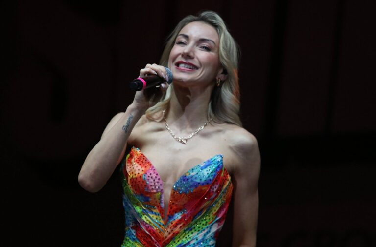 Anna-Carina Woitschack singt beim SchlagerOlymp 2026 auf dem Zentralen Festplatz in Berlin