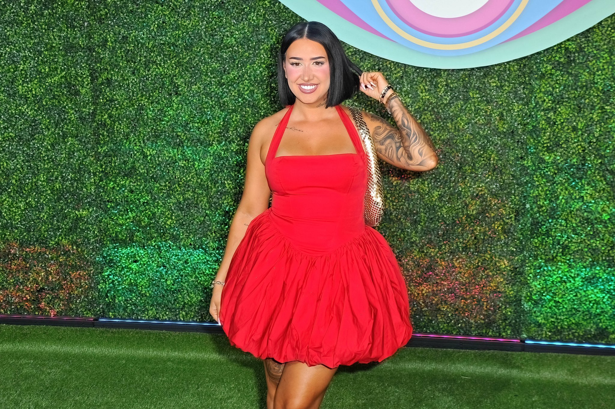 Francesca Morgese vor der Fotowand beim Promi Big Brother Reveal-Event 2026