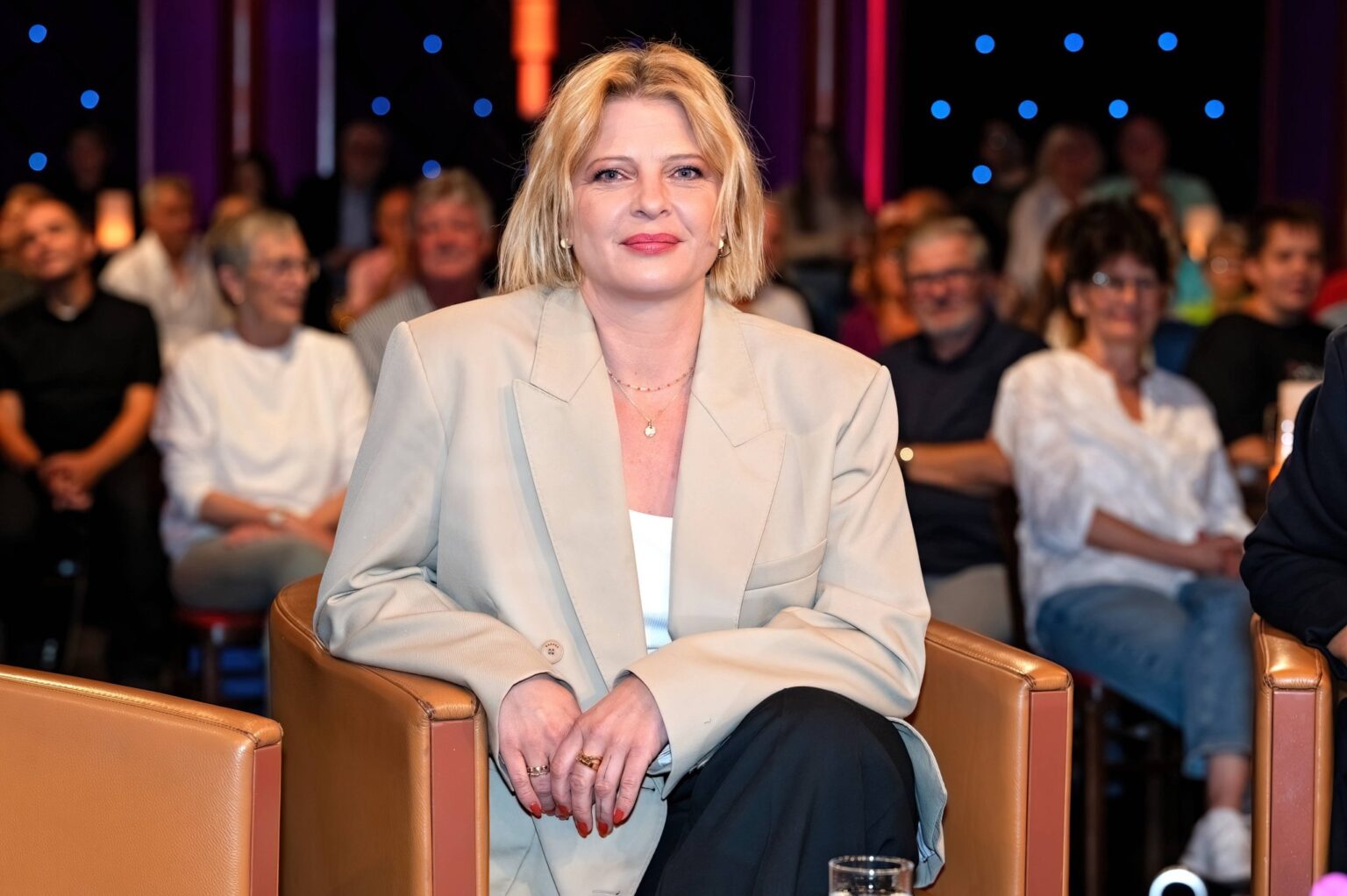 Schauspielerin Jördis Triebel in der MDR-Talkshow Riverboat 2026