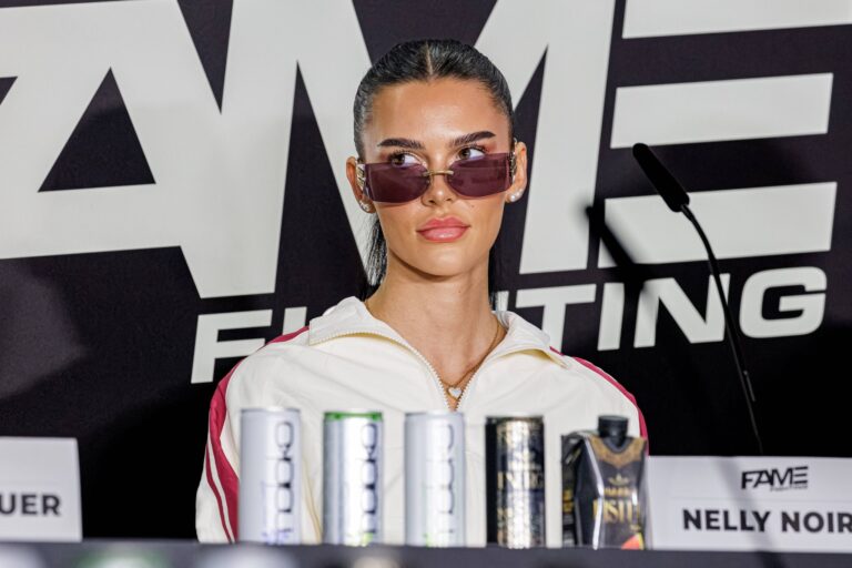 Reality-Star Nelly Noire bei der Pressekonferenz zu Fame Fighting 4 in Essen